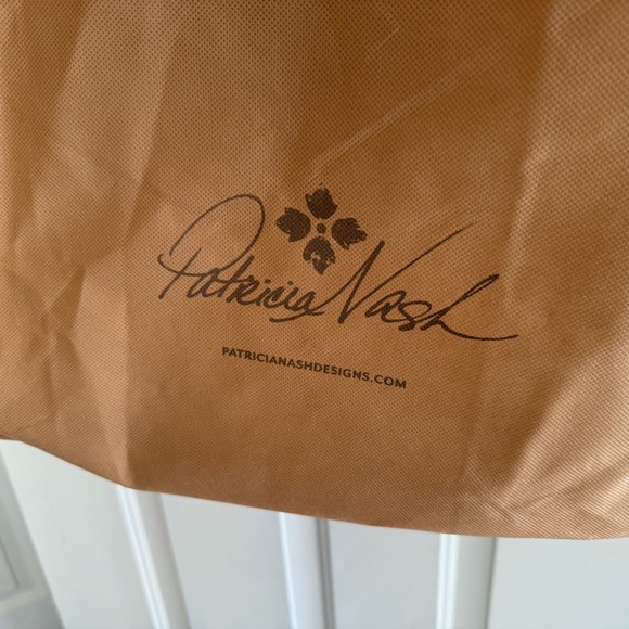 New Adeline Elegant Navy Blue & Silver Embossed Tote Bag Beautiful with Tassel - Picture 6 of 12